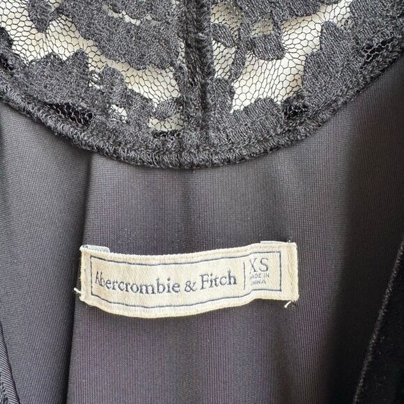$5/$25 Abercrombie & Fitch Black Velvet Lace Back Shift Slip Mini Dress SZ XS - Picture 3 of 7